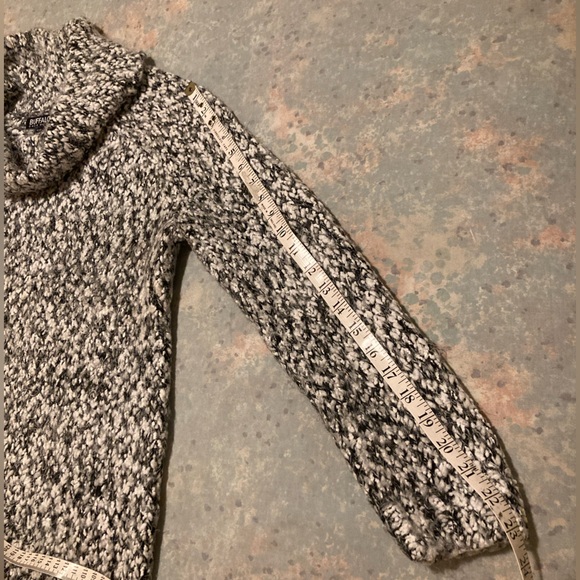 So Soft!!! Cute Buffalo David Bitton Turtleneck Sweater in Black & White Eyelash - Picture 15 of 16